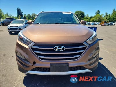 Piąte zdjęcie samochodu w środku: 2016 HYUNDAI TUCSON SPORT VIN:KM8J3CA20GU188837 - miniatura