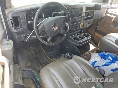 Zdjęcie 8 z 13 samochodu: 2022 GMC SAVANA G2500 VIN:1GTW7AF78N1256050 - miniatura