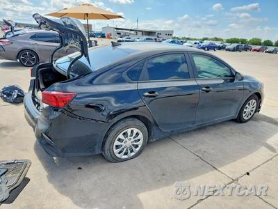 Trzecie zdjęcie samochodu z tyłu: 2024 KIA FORTE LX VIN:3KPF24AD9RE695323 - miniatura