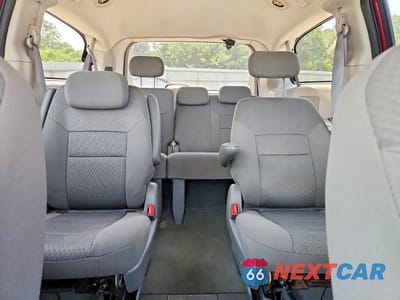 Zdjęcie 10 z 13 samochodu: 2010 DODGE GRAND CARAVAN SE VIN:2D4RN4DE8AR101626 - miniatura