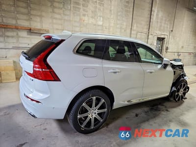 Trzecie zdjęcie samochodu z tyłu: 2021 VOLVO XC60 T6 INSCRIPTION VIN:YV4A22RL5M1887146 - miniatura