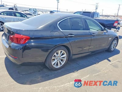 Trzecie zdjęcie samochodu z tyłu: 2016 BMW 528 I VIN:WBA5A5C54GG351130 - miniatura