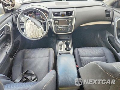 Zdjęcie 8 z 12 samochodu: 2017 NISSAN ALTIMA VIN:1N4AL3APXHC298128 - miniatura