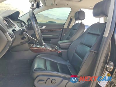 Zdjęcie 7 z 12 samochodu: 2010 AUDI A6 VIN:WAUKGAFB2AN066439 - miniatura