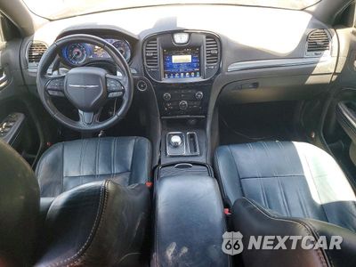 Zdjęcie 8 z 12 samochodu: 2015 CHRYSLER 300 S VIN:2C3CCABG7FH921497 - miniatura