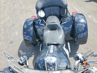 Piąte zdjęcie samochodu w środku: 2009 HARLEY-DAVIDSON FLHTCUTG VIN:1HD1MAM149Y853547 - miniatura