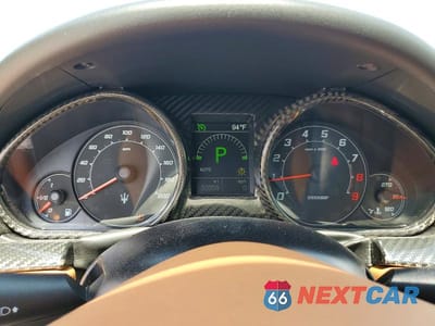 Zdjęcie 9 z 12 samochodu: 2014 MASERATI GRANTURSMO VIN:ZAM45VLA2E0091215 - miniatura