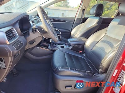 Zdjęcie 7 z 13 samochodu: 2016 KIA SORENTO EX VIN:5XYPH4A56GG041830 - miniatura