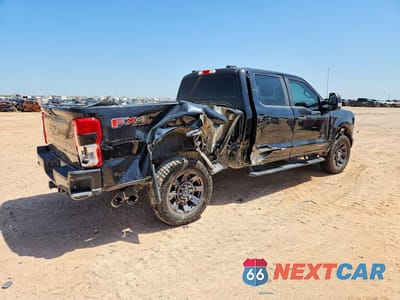 Trzecie zdjęcie samochodu z tyłu: 2023 FORD F250 SUPER DUTY VIN:1FT8W2BT0PEC15248 - miniatura