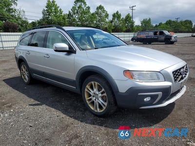 Czwarte zdjęcie samochodu z boku: 2016 VOLVO XC70 T5 PREMIER VIN:YV4612NK1G1245422 - miniatura