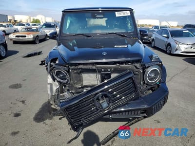 Piąte zdjęcie samochodu w środku: 2025 MERCEDES-BENZ G 580E VIN:W1NWM0AB3SX025735 - miniatura