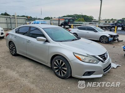 Czwarte zdjęcie samochodu z boku: 2018 NISSAN ALTIMA 2.5 SV VIN:1N4AL3AP5JC150104 - miniatura