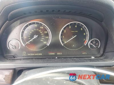 Zdjęcie 9 z 13 samochodu: 2012 BMW 750 XI VIN:WBAKC6C56CC395747 - miniatura