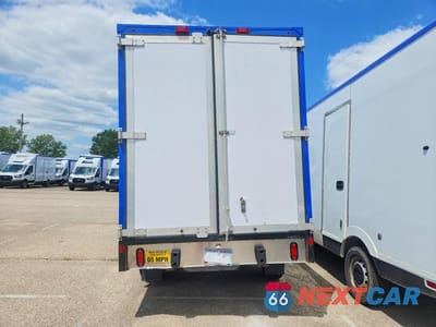 Zdjęcie 6 z 13 samochodu: 2023 FORD TRANSIT REFRIGERATED BOX TRUCK VIN:1FDWE3FNXRDD00775 - miniatura