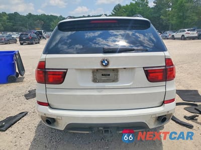 Zdjęcie 6 z 12 samochodu: 2013 BMW X5 XDRIVE35D VIN:5UXZW0C5XD0B90295 - miniatura
