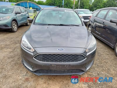 Piąte zdjęcie samochodu w środku: 2016 FORD FOCUS SE VIN:1FADP3K20GL292101 - miniatura