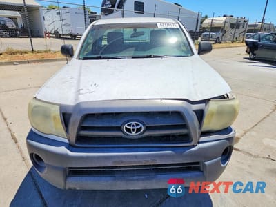 Piąte zdjęcie samochodu w środku: 2005 TOYOTA TACOMA BASE VIN:5TENX22N55Z141935 - miniatura