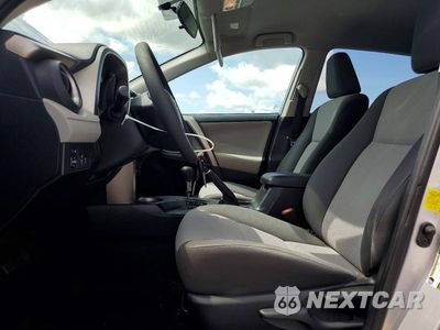 Zdjęcie 7 z 13 samochodu: 2015 TOYOTA RAV4 LE VIN:2T3ZFREV9FW220675 - miniatura