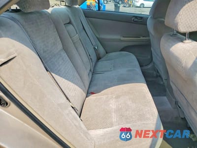 Zdjęcie 10 z 12 samochodu: 2003 TOYOTA CAMRY LE VIN:4T1BE32K83U155026 - miniatura