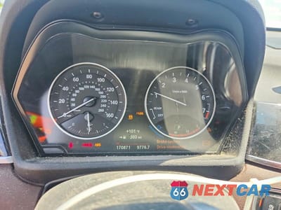 Zdjęcie 9 z 12 samochodu: 2016 BMW X1 XDRIVE28I VIN:WBXHT3C36G5E53463 - miniatura