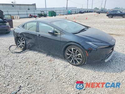 Czwarte zdjęcie samochodu z boku: 2023 TOYOTA PRIUS PRIME XSE PREMIUM VIN:JTDACACU6P3006734 - miniatura