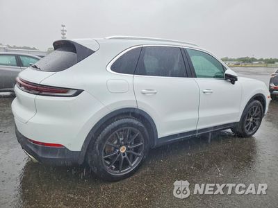 Trzecie zdjęcie samochodu z tyłu: 2024 PORSCHE CAYENNE BASE VIN:WP1AA2AY4RDA01545 - miniatura