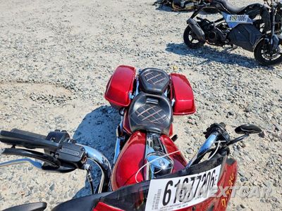 Piąte zdjęcie samochodu w środku: 2018 HARLEY-DAVIDSON FLHX STREET GLIDE VIN:1HD1KBC17JB615891 - miniatura