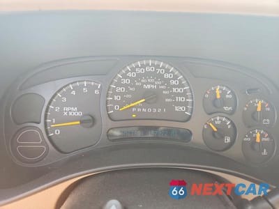 Zdjęcie 9 z 13 samochodu: 2006 CHEVROLET SUBURBAN C1500 VIN:1GNEC16Z26J101009 - miniatura