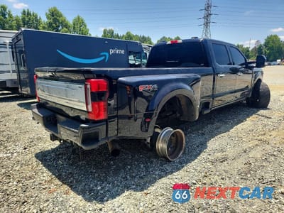 Trzecie zdjęcie samochodu z tyłu: 2023 FORD F350 SUPER DUTY VIN:1FT8W3DM3PED14349 - miniatura