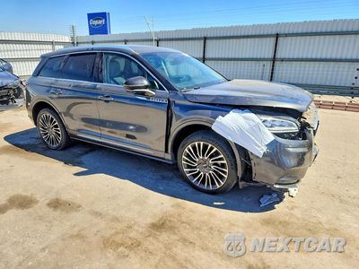 Czwarte zdjęcie samochodu z boku: 2020 LINCOLN CORSAIR RESERVE VIN:5LMCJ2C99LUL21296 - miniatura