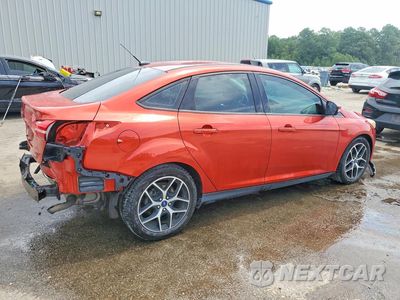 Trzecie zdjęcie samochodu z tyłu: 2018 FORD FOCUS SEL VIN:1FADP3H25JL279312 - miniatura