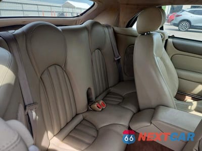 Zdjęcie 10 z 12 samochodu: 2001 JAGUAR XK8 VIN:SAJDA42C41NA19401 - miniatura