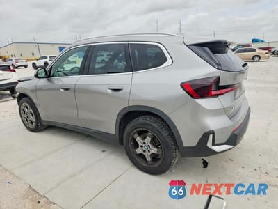 Drugie zdjęcie samochodu z przodu: 2023 BMW X1 XDRIVE28I VIN:WBX73EF05P5W46015 - miniatura