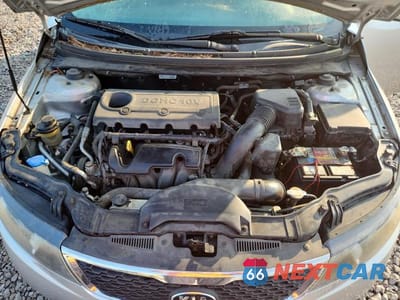 Zdjęcie 11 z 12 samochodu: 2012 KIA FORTE EX VIN:KNAFU4A24C5514055 - miniatura