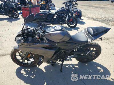 Trzecie zdjęcie samochodu z tyłu: 2016 YAMAHA YZFR3 VIN:MH3RH06Y5GK014103 - miniatura