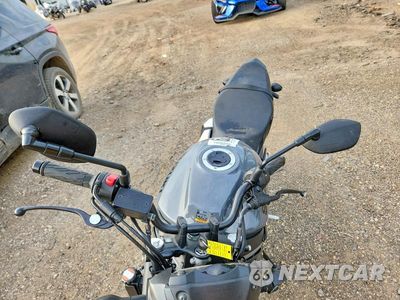 Piąte zdjęcie samochodu w środku: 2023 SUZUKI SV650 VIN:JS1VP55A0P7100093 - miniatura