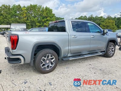 Trzecie zdjęcie samochodu z tyłu: 2026 GMC SIERRA K1500 SLT VIN:1GTUUDED7TZ194034 - miniatura