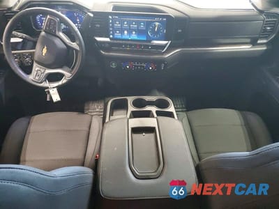 Zdjęcie 8 z 12 samochodu: 2024 CHEVROLET SILVERADO K1500 LT-L VIN:1GCPDKEK2RZ137331 - miniatura