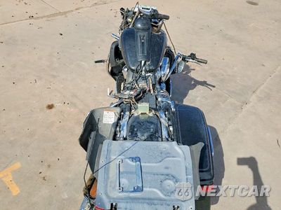 Zdjęcie 6 z 9 samochodu: 2017 HARLEY-DAVIDSON FLHTCU ULTRA CLASSIC ELECTRA GLIDE VIN:1HD1FCC15HB617952 - miniatura