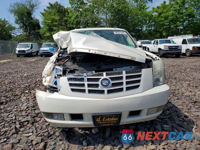 Piąte zdjęcie samochodu w środku: 2007 CADILLAC ESCALADE LUXURY VIN:1GYFK63847R252729 - miniatura