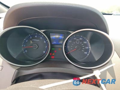 Zdjęcie 9 z 13 samochodu: 2013 HYUNDAI TUCSON LIMITED VIN:KM8JU3AC8DU599551 - miniatura
