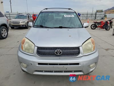 Piąte zdjęcie samochodu w środku: 2004 TOYOTA RAV4 BASE VIN:JTEGD20V740023254 - miniatura
