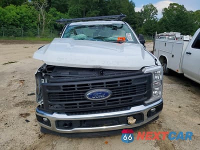 Piąte zdjęcie samochodu w środku: 2024 FORD F250 SUPER DUTY VIN:1FDBF2AA5REF40224 - miniatura