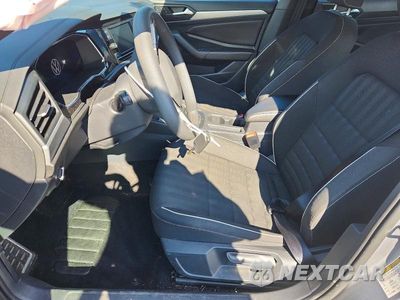 Zdjęcie 7 z 12 samochodu: 2023 VOLKSWAGEN JETTA SPORT VIN:3VWBM7BU9PM042645 - miniatura