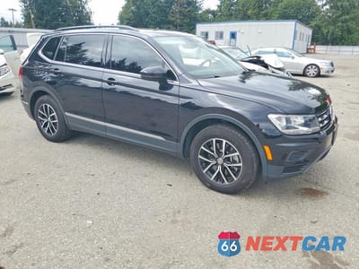 Czwarte zdjęcie samochodu z boku: 2021 VOLKSWAGEN TIGUAN SE VIN:3VV2B7AX9MM023000 - miniatura