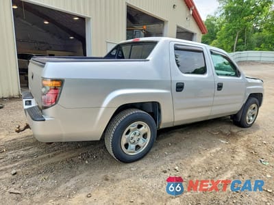 Trzecie zdjęcie samochodu z tyłu: 2008 HONDA RIDGELINE RT VIN:2HJYK16208H533402 - miniatura