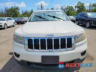 Piąte zdjęcie samochodu w środku: 2012 JEEP GRAND CHEROKEE LAREDO VIN:1C4RJFAG8CC250561 - miniatura