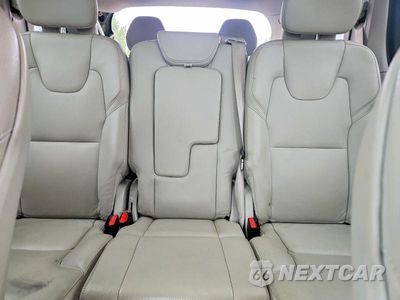 Zdjęcie 10 z 14 samochodu: 2019 VOLVO XC90 T6 MOMENTUM VIN:YV4A22PK1K1425593 - miniatura