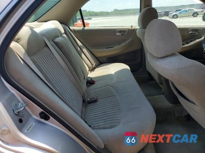 Zdjęcie 10 z 13 samochodu: 1998 HONDA ACCORD LX VIN:1HGCG5649WA111327 - miniatura