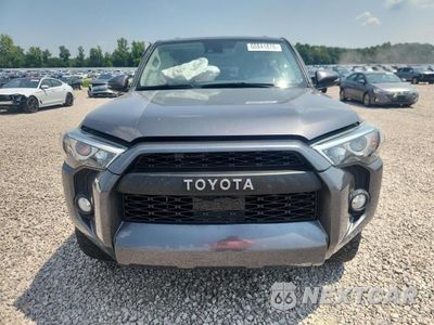 Piąte zdjęcie samochodu w środku: 2020 TOYOTA 4RUNNER SR5 PREMIUM VIN:JTEBU5JR5L5815384 - miniatura